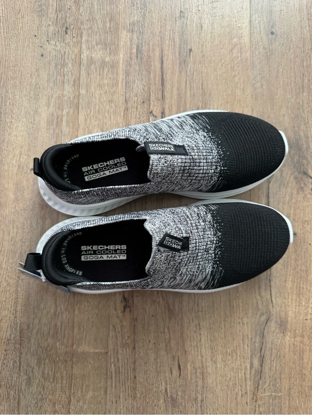 Skechers lightweight knit